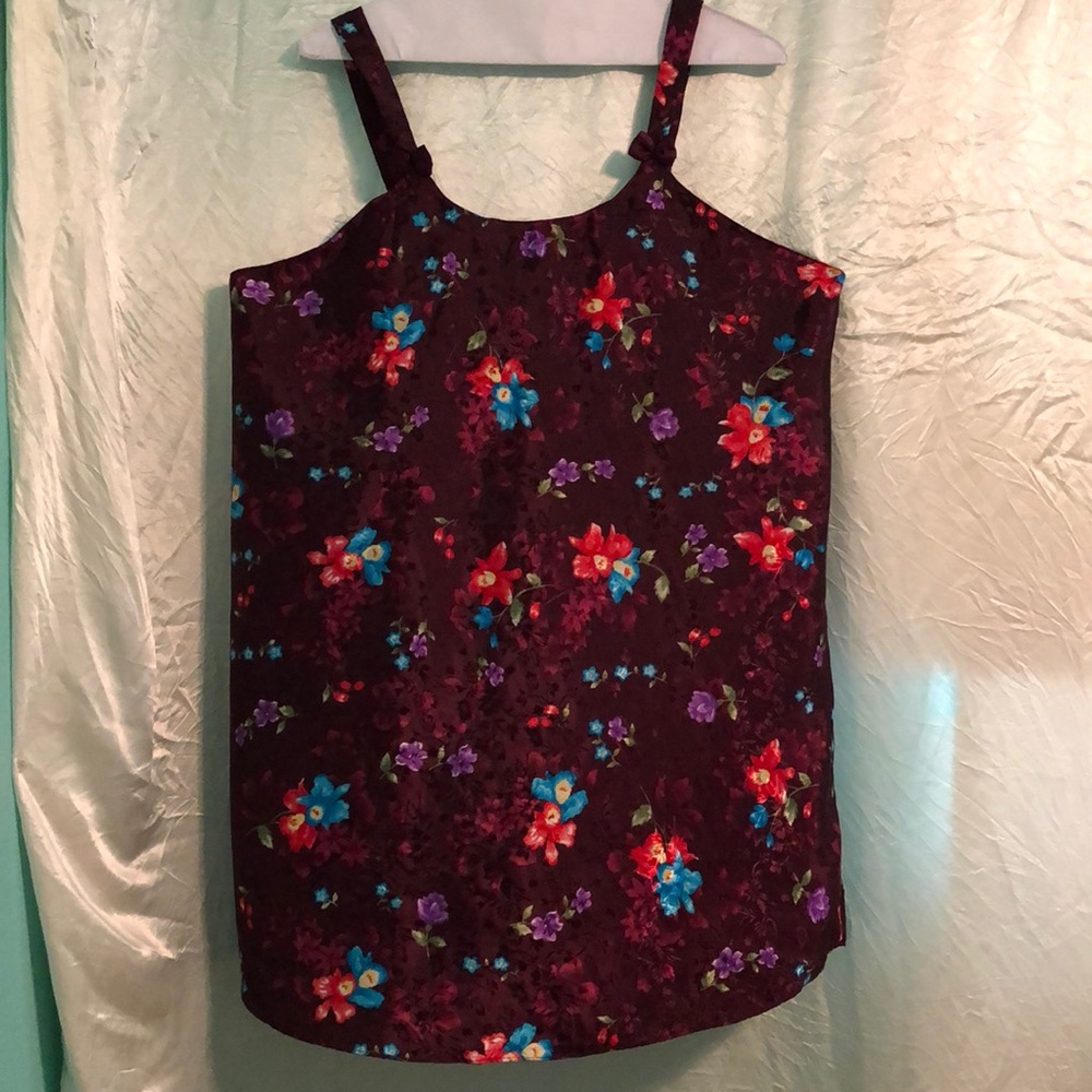 Sante classics. Floral purple negligee with robe. Polyester.